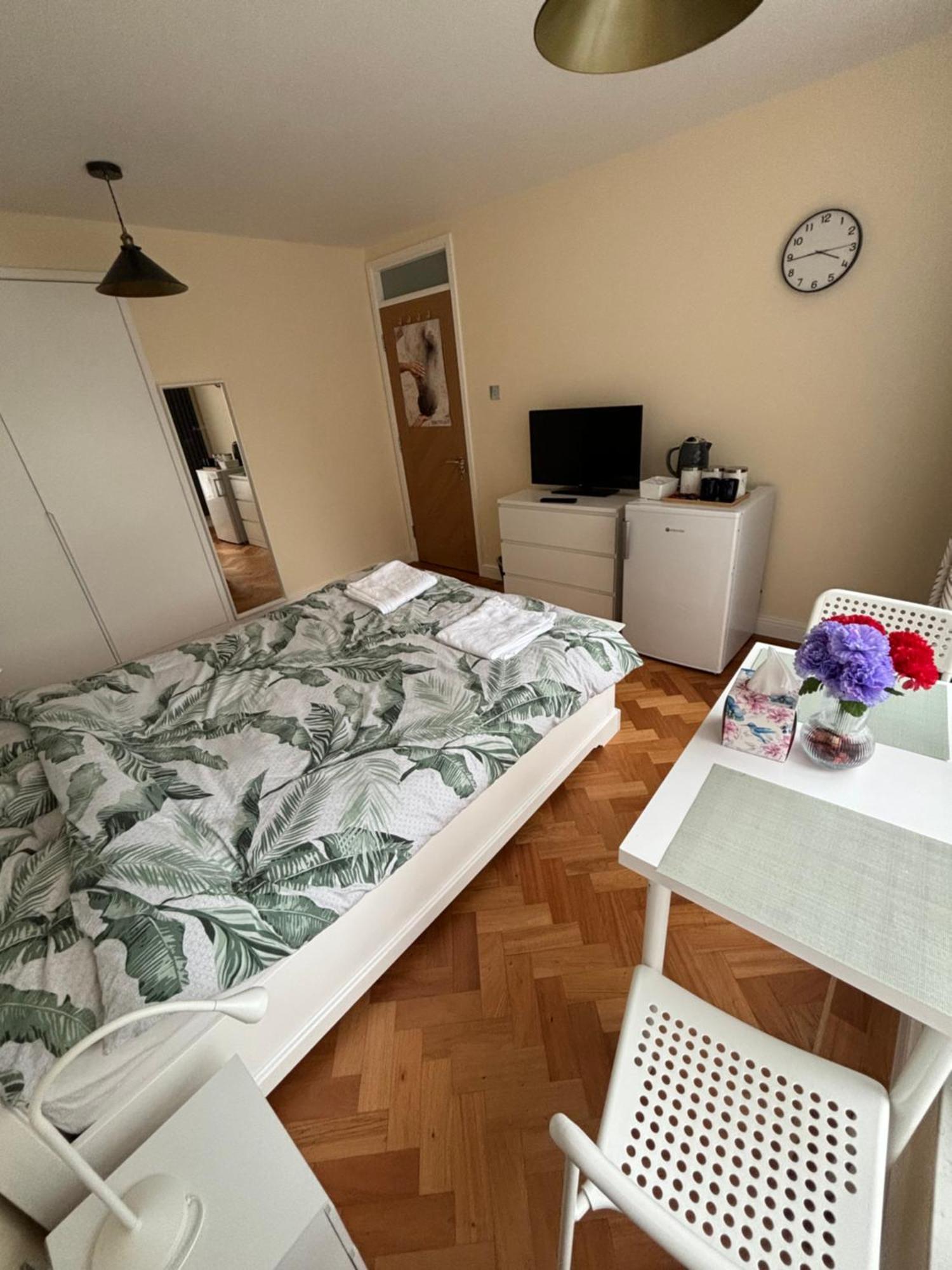 Wembley Stadium Large Double Room London Kültér fotó